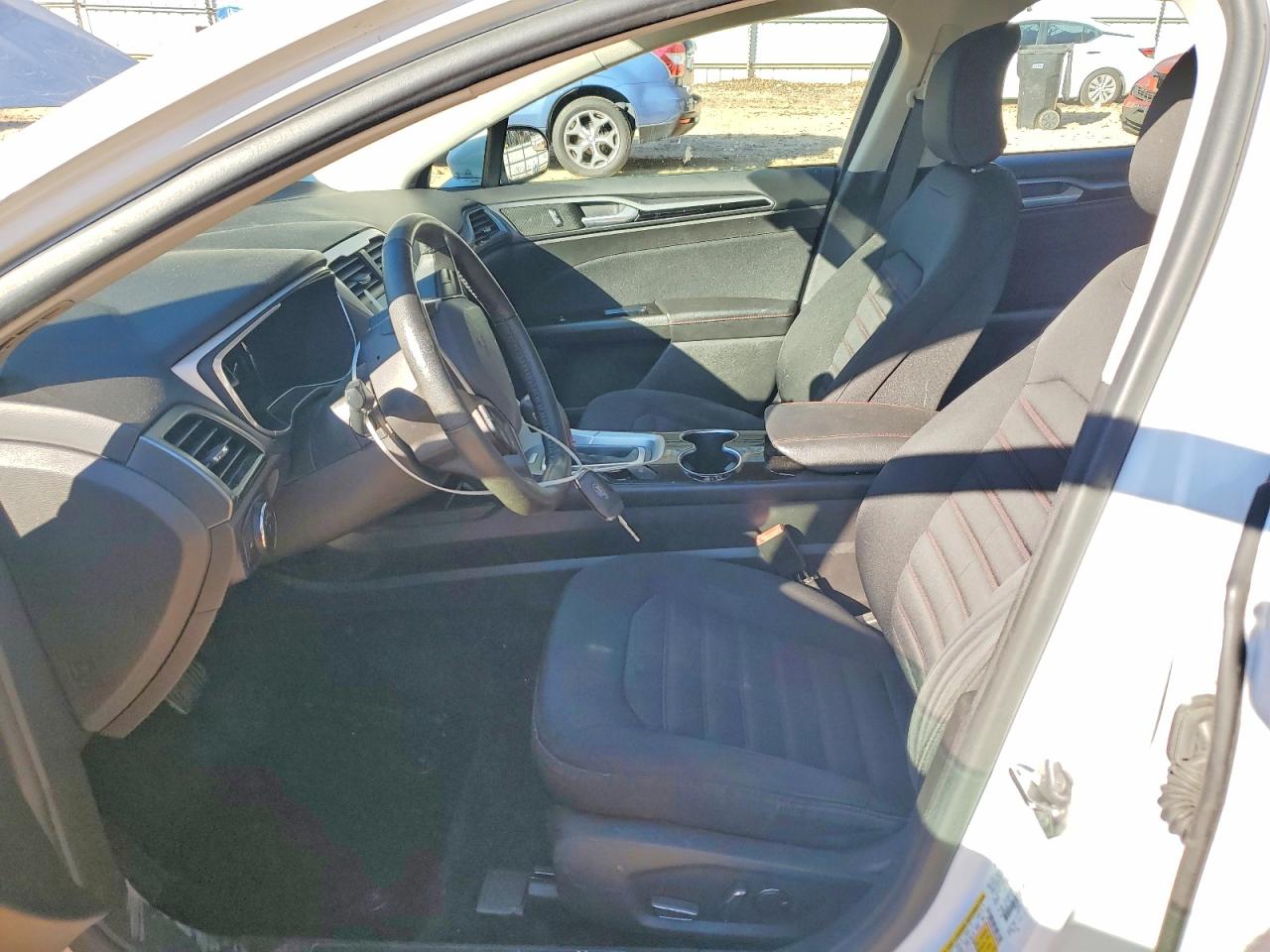 2016 FORD FUSION SE photo 7