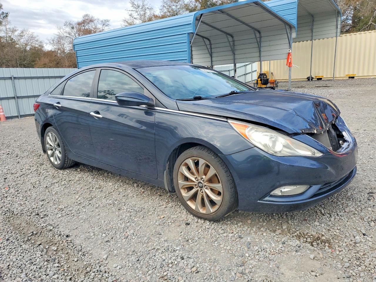 2011 HYUNDAI SONATA SE photo 4