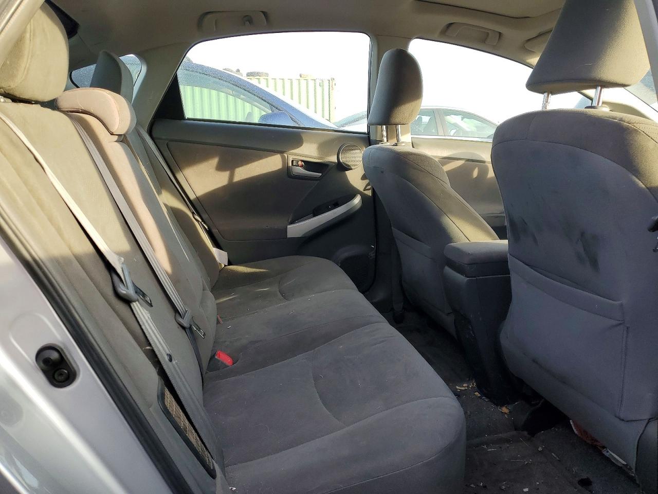 2011 TOYOTA PRIUS photo 10