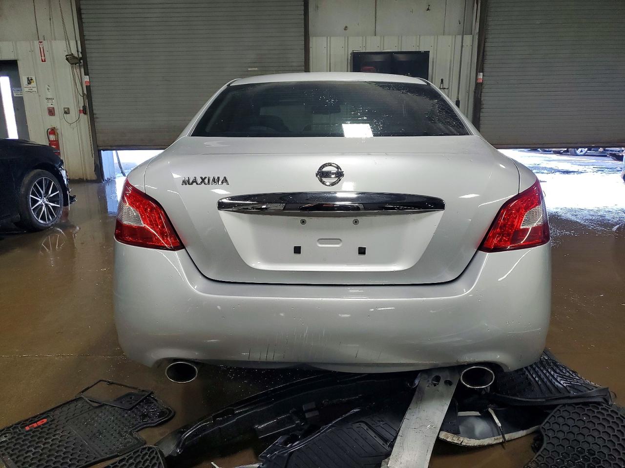 2011 NISSAN MAXIMA S photo 6