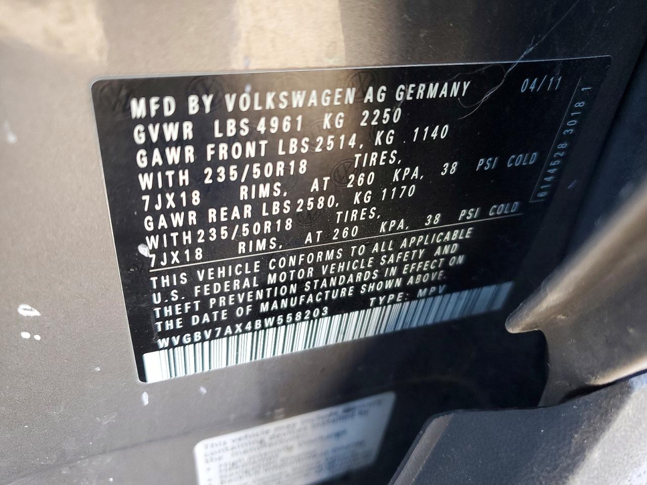 2011 VOLKSWAGEN TIGUAN S photo 25
