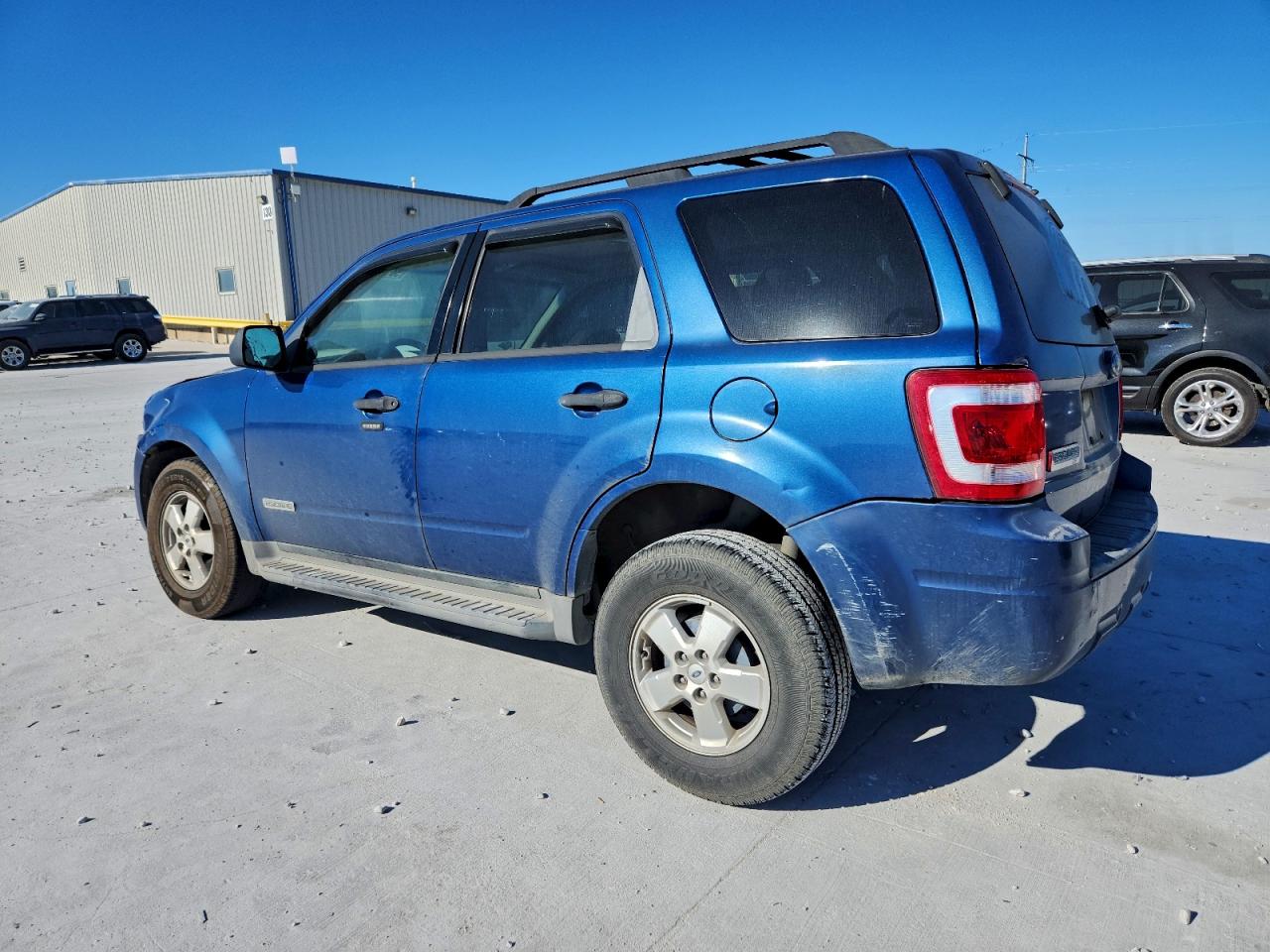 2008 FORD ESCAPE XLT photo 2
