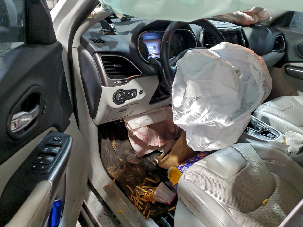 2021 JEEP CHEROKEE LIMITED photo 8