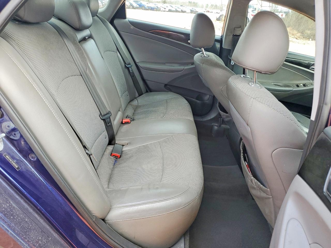2014 HYUNDAI SONATA SE photo 10