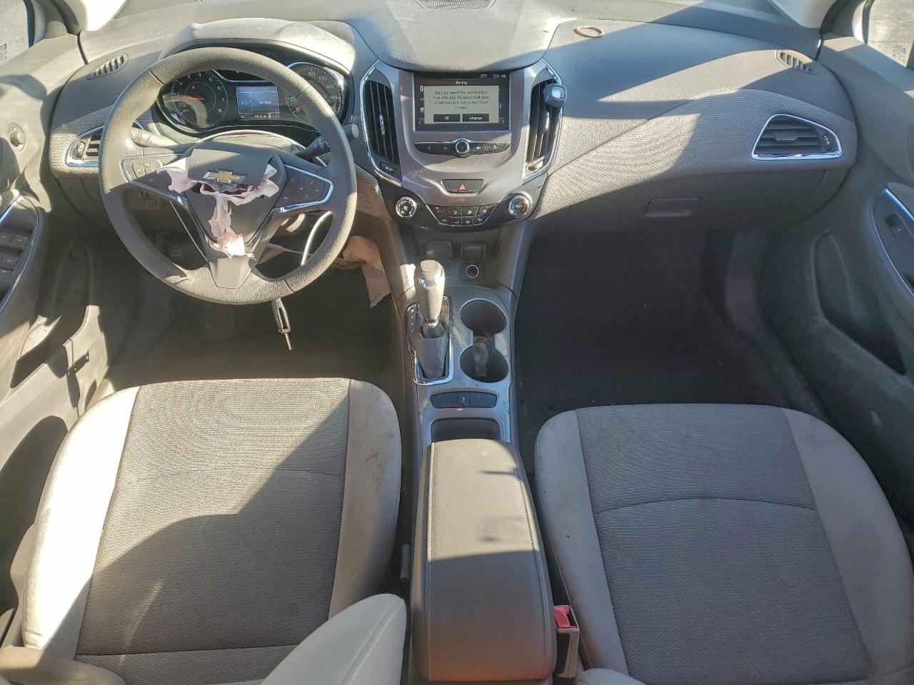 2017 CHEVROLET CRUZE LT photo 8