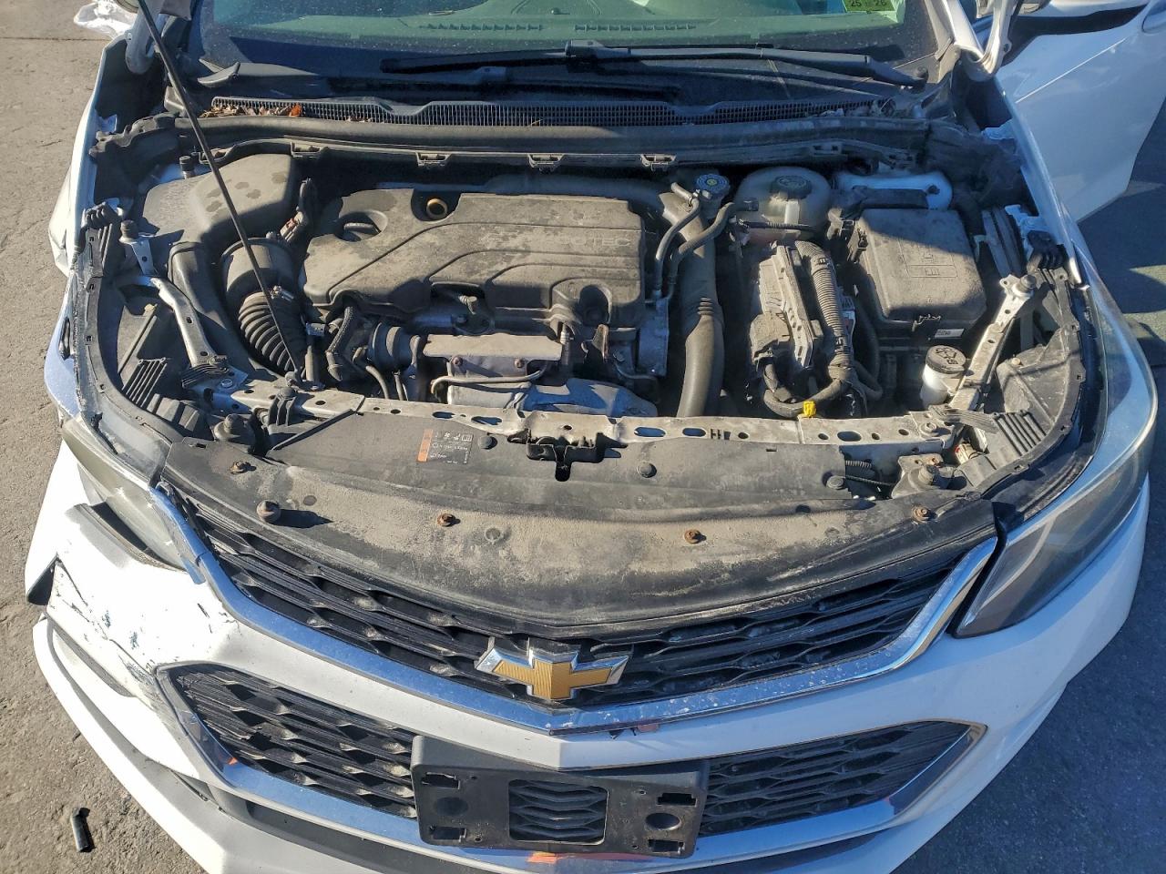 2017 CHEVROLET CRUZE LT photo 11