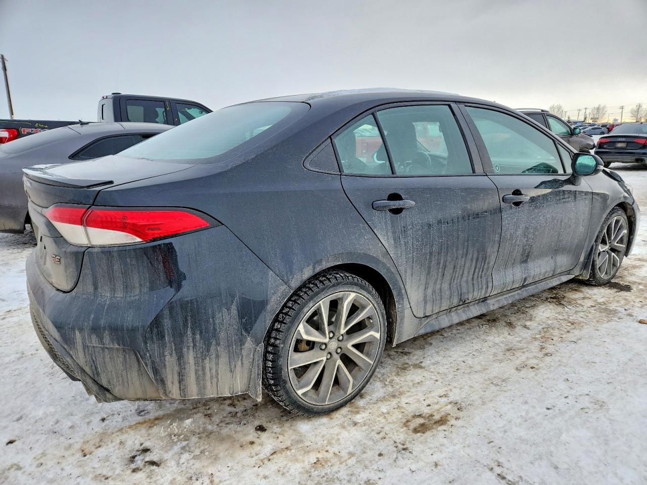 2020 TOYOTA COROLLA SE photo 3