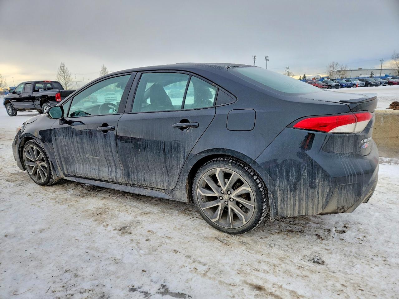 2020 TOYOTA COROLLA SE photo 2