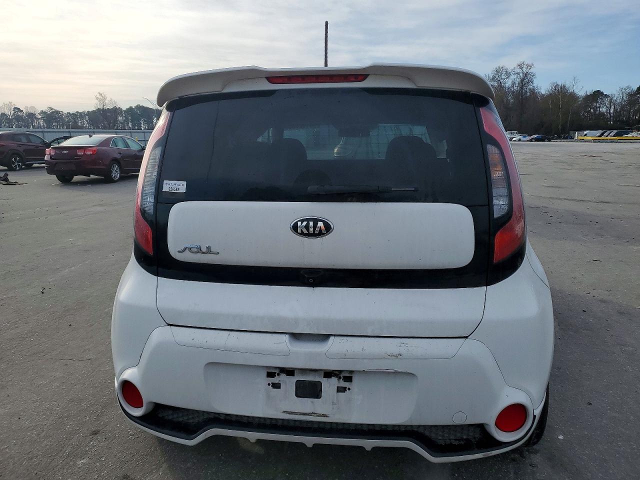 2016 KIA SOUL + photo 6