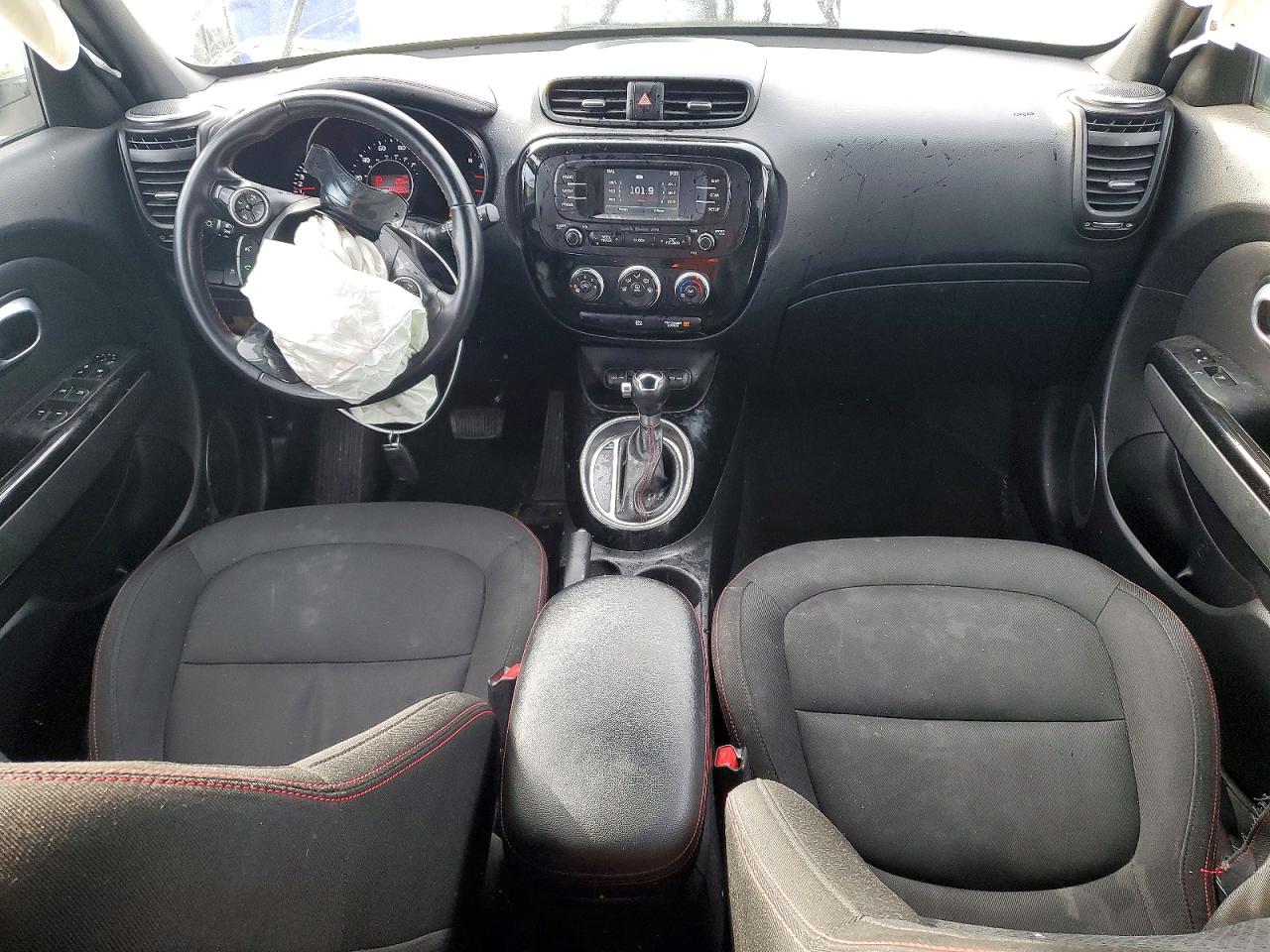 2016 KIA SOUL + photo 8