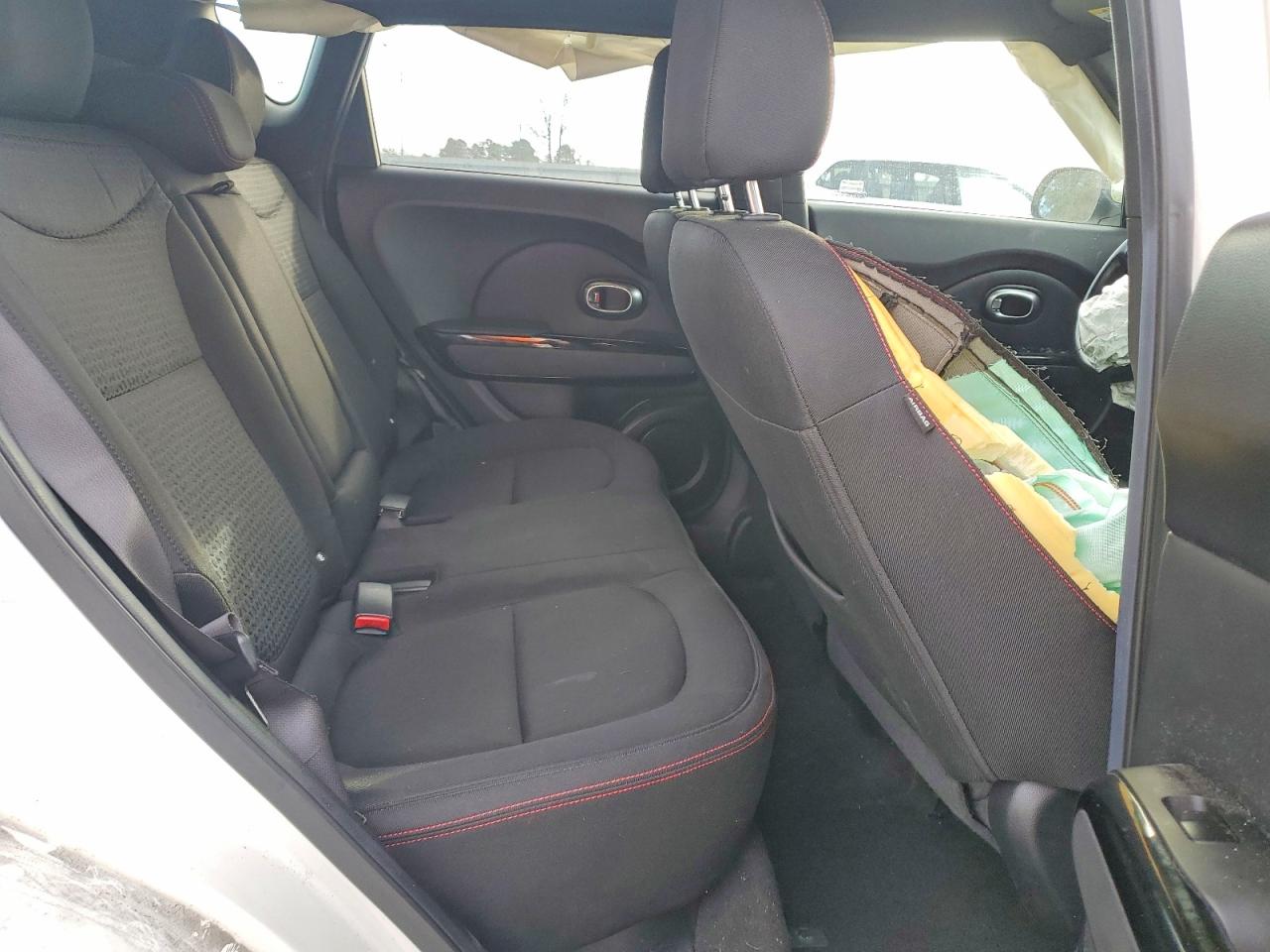 2016 KIA SOUL + photo 11