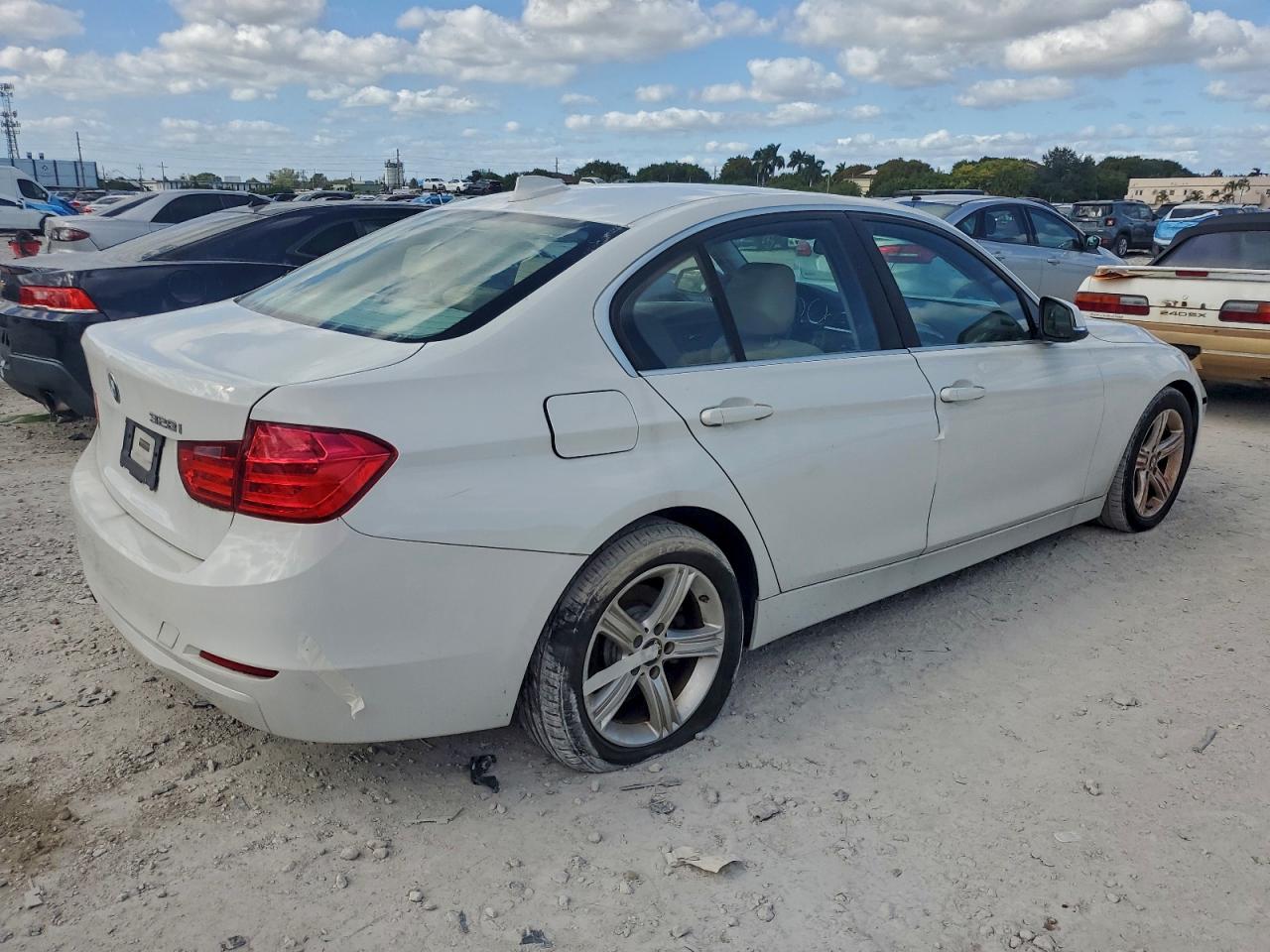 2015 BMW 328 I photo 3