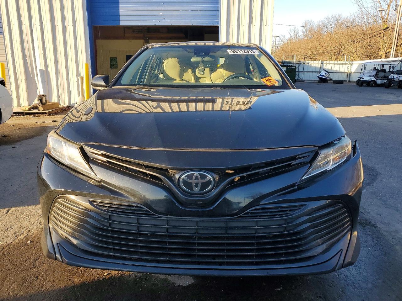 2020 TOYOTA CAMRY LE photo 9