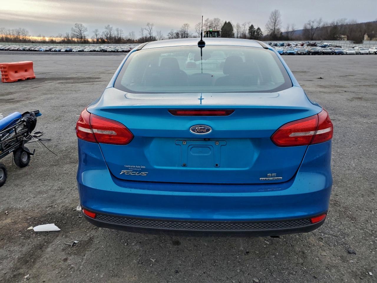 2015 FORD FOCUS SE photo 11