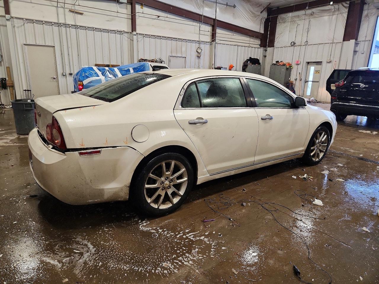 2011 CHEVROLET MALIBU LTZ photo 3