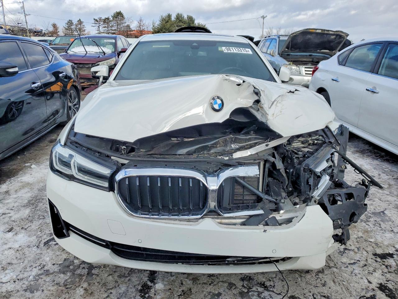 2021 BMW 530 XI photo 9