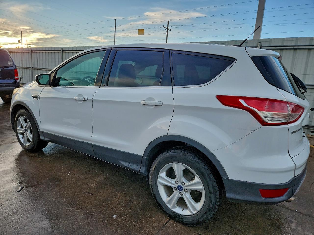 2014 FORD ESCAPE SE photo 2