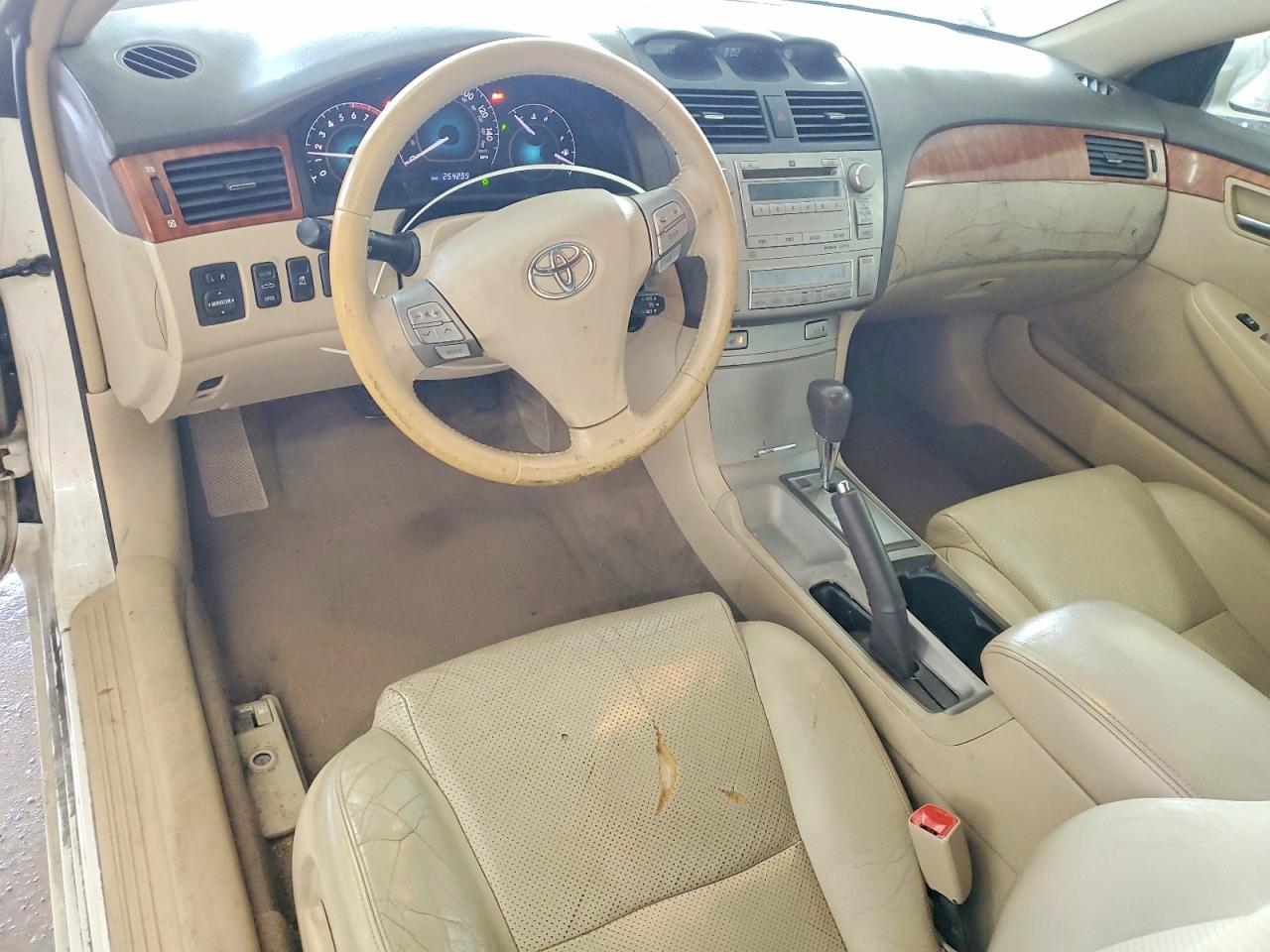 2007 TOYOTA CAMRY SOLARA SE photo 8