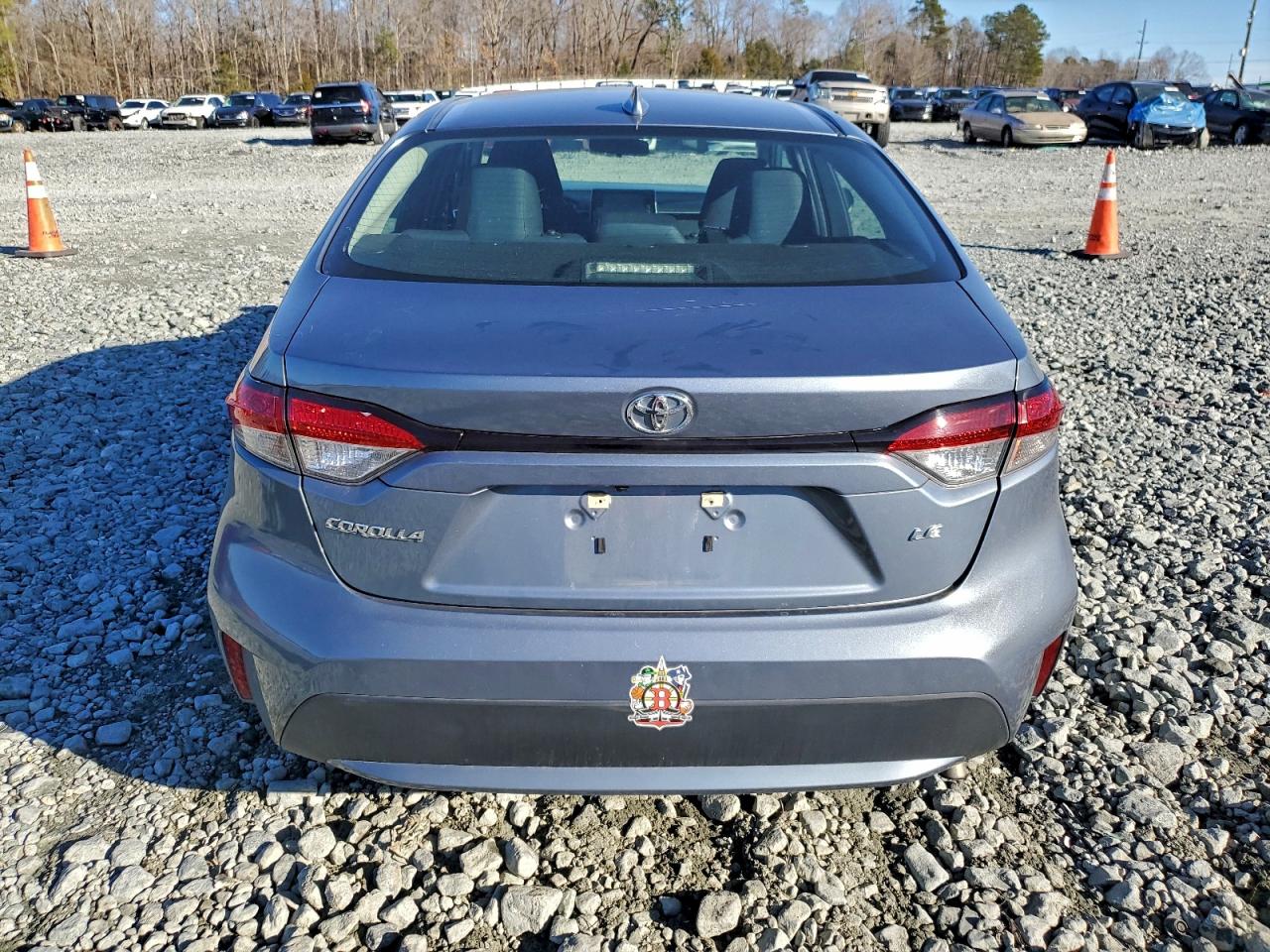 2021 TOYOTA COROLLA LE photo 6
