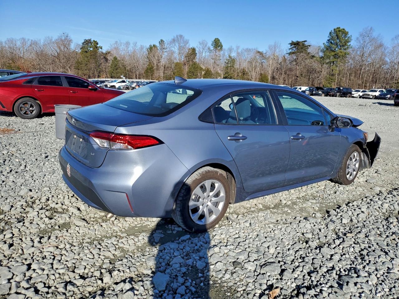 2021 TOYOTA COROLLA LE photo 3