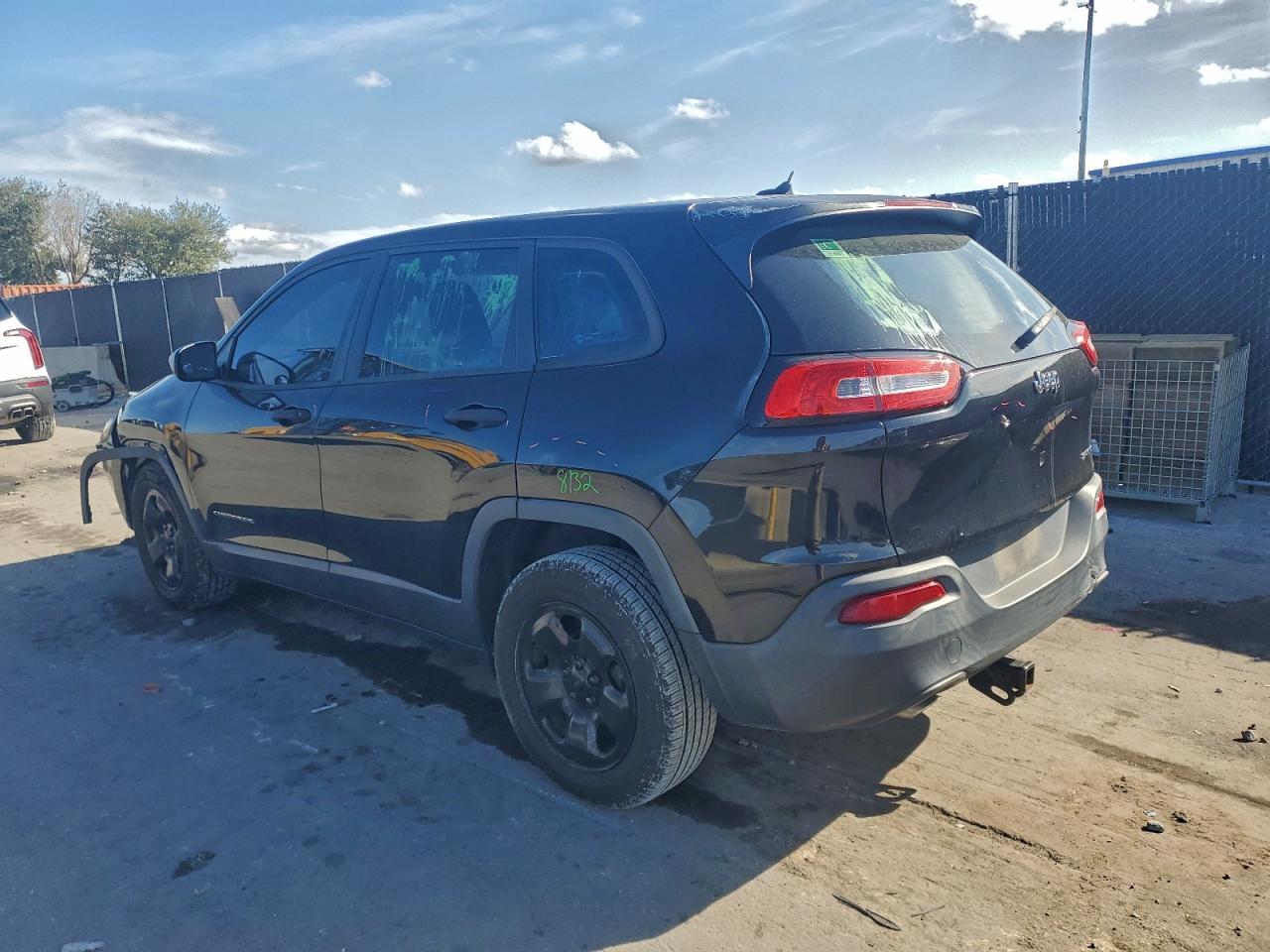 2015 JEEP CHEROKEE SPORT photo 3