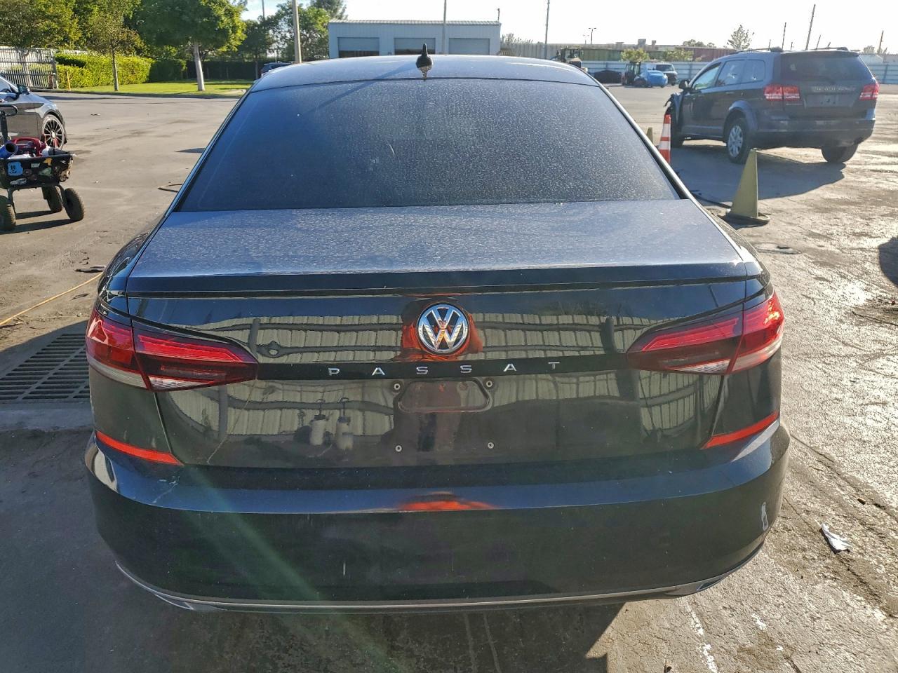 2020 VOLKSWAGEN PASSAT SE photo 11