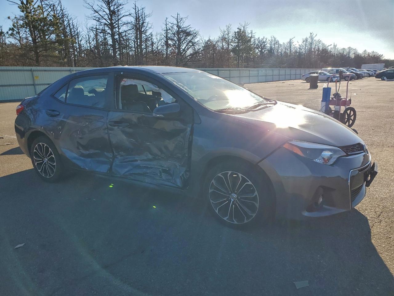 2015 TOYOTA COROLLA L photo 4