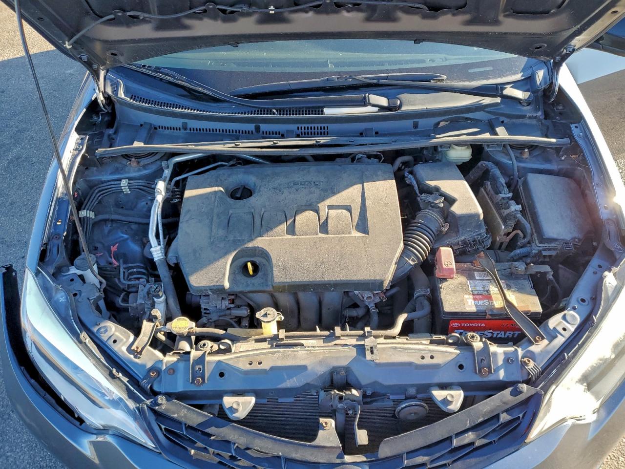 2015 TOYOTA COROLLA L photo 11