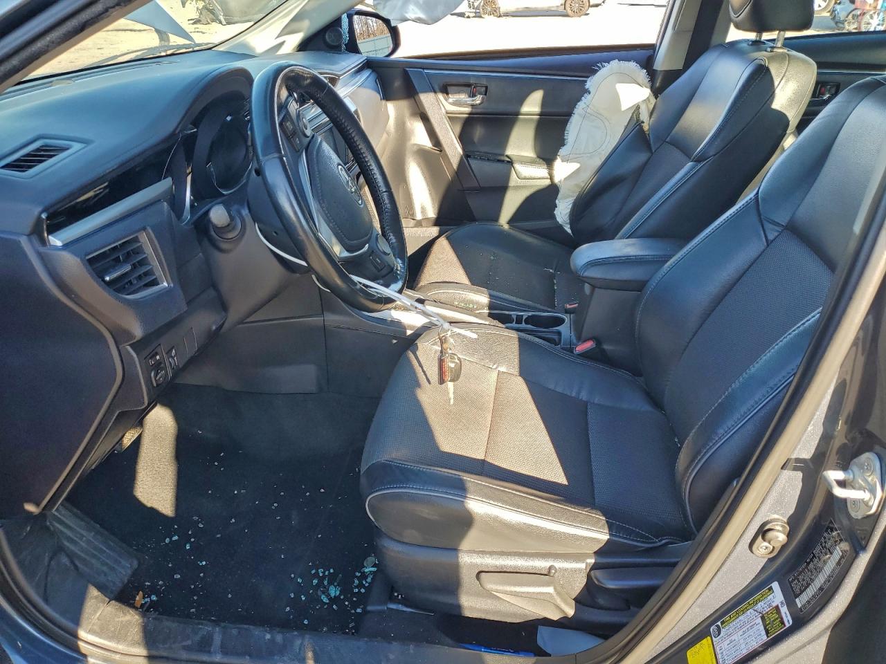 2015 TOYOTA COROLLA L photo 7