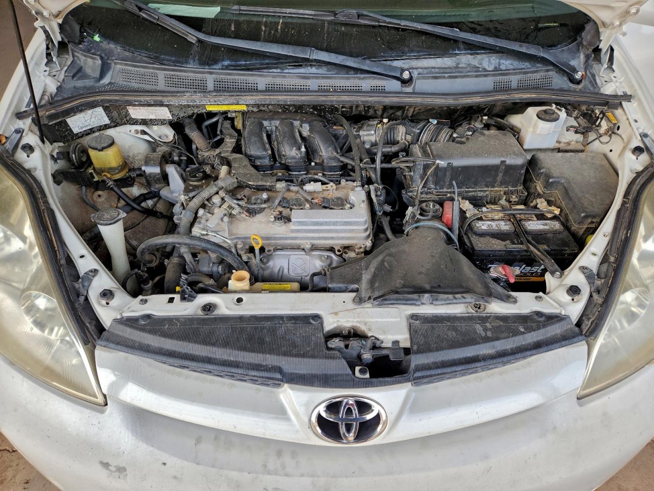 2008 TOYOTA SIENNA XLE photo 11