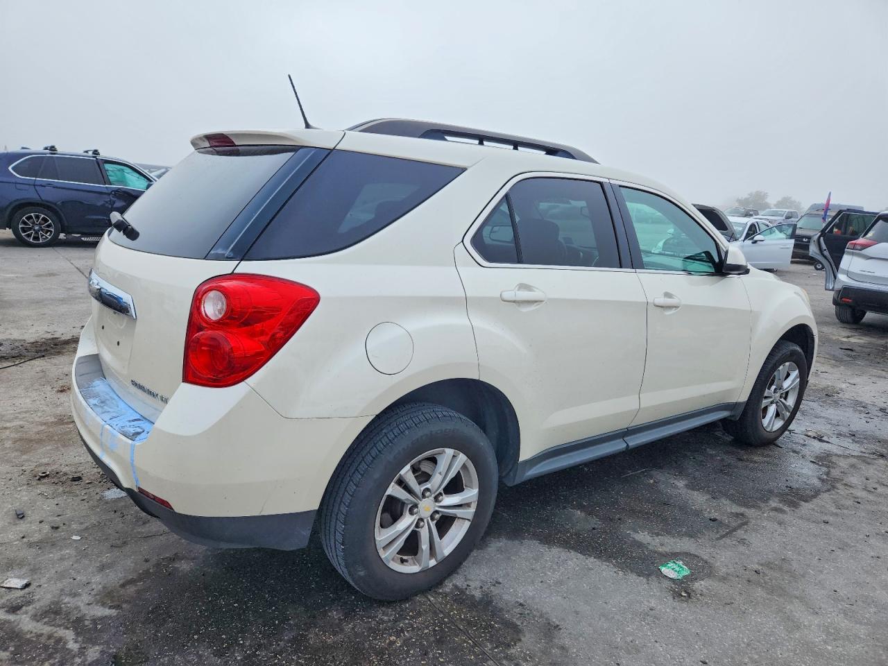 2014 CHEVROLET EQUINOX LT photo 3