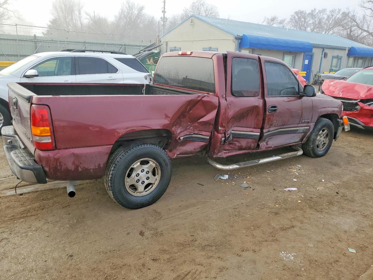 2000 CHEVROLET SILVERADO C1500 photo 3