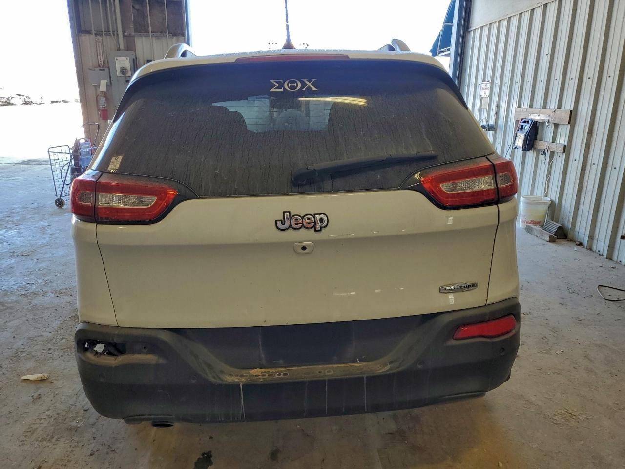 2017 JEEP CHEROKEE LATITUDE photo 6