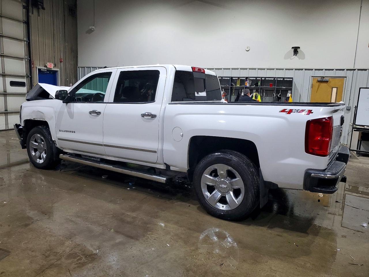 2018 CHEVROLET SILVERADO K1500 LTZ photo 2