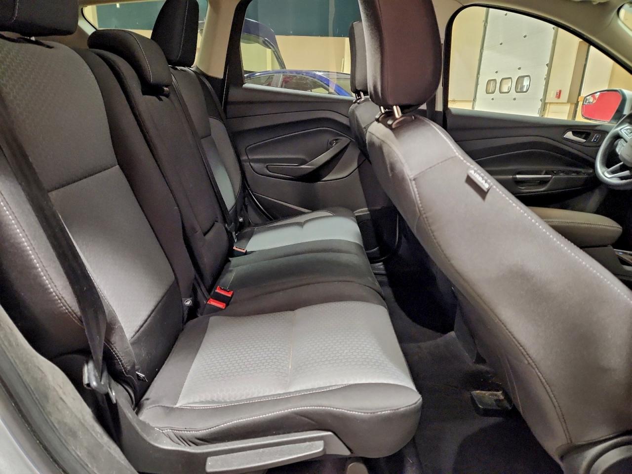 2018 FORD ESCAPE SE photo 11
