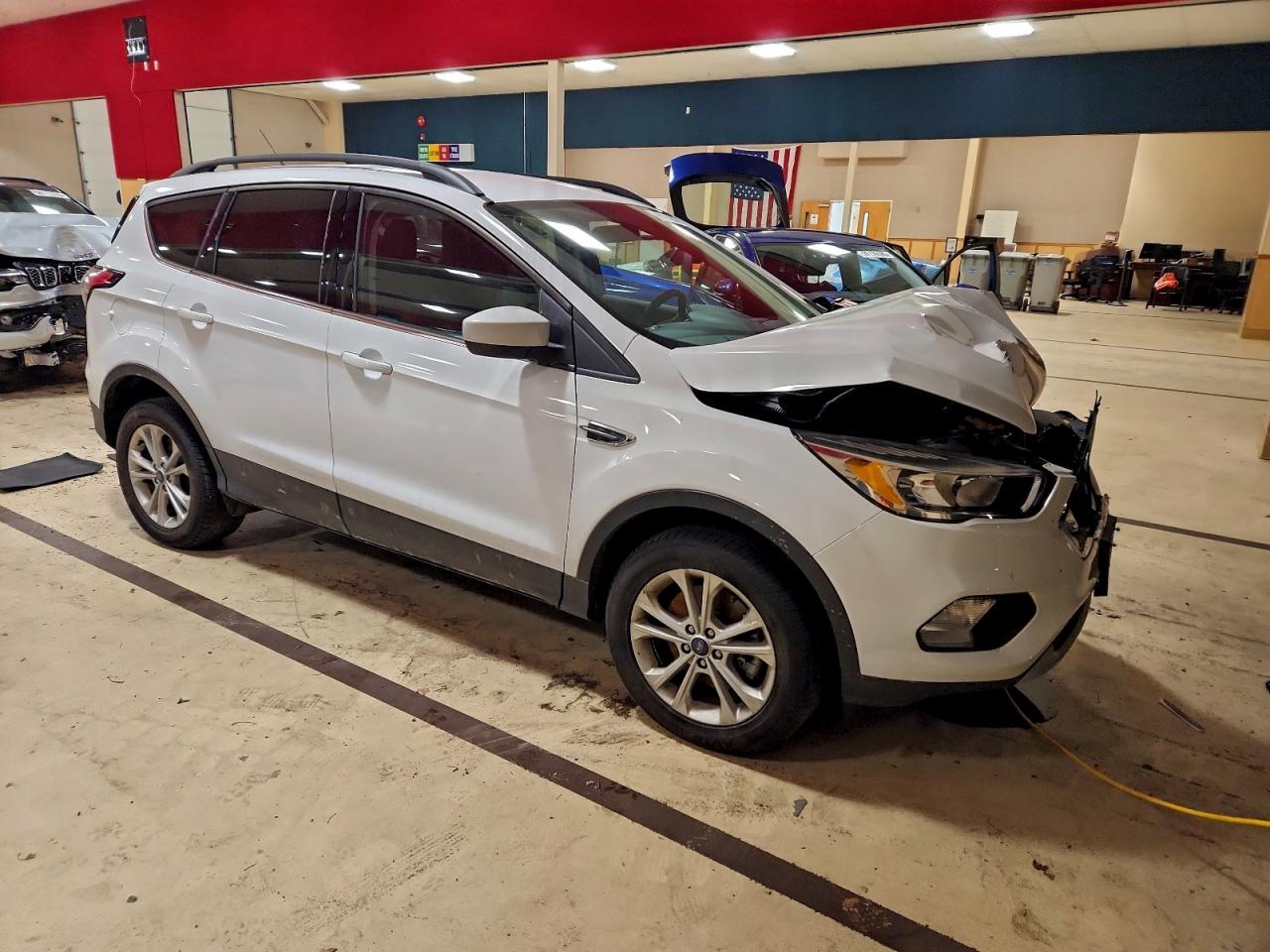 2018 FORD ESCAPE SE photo 4