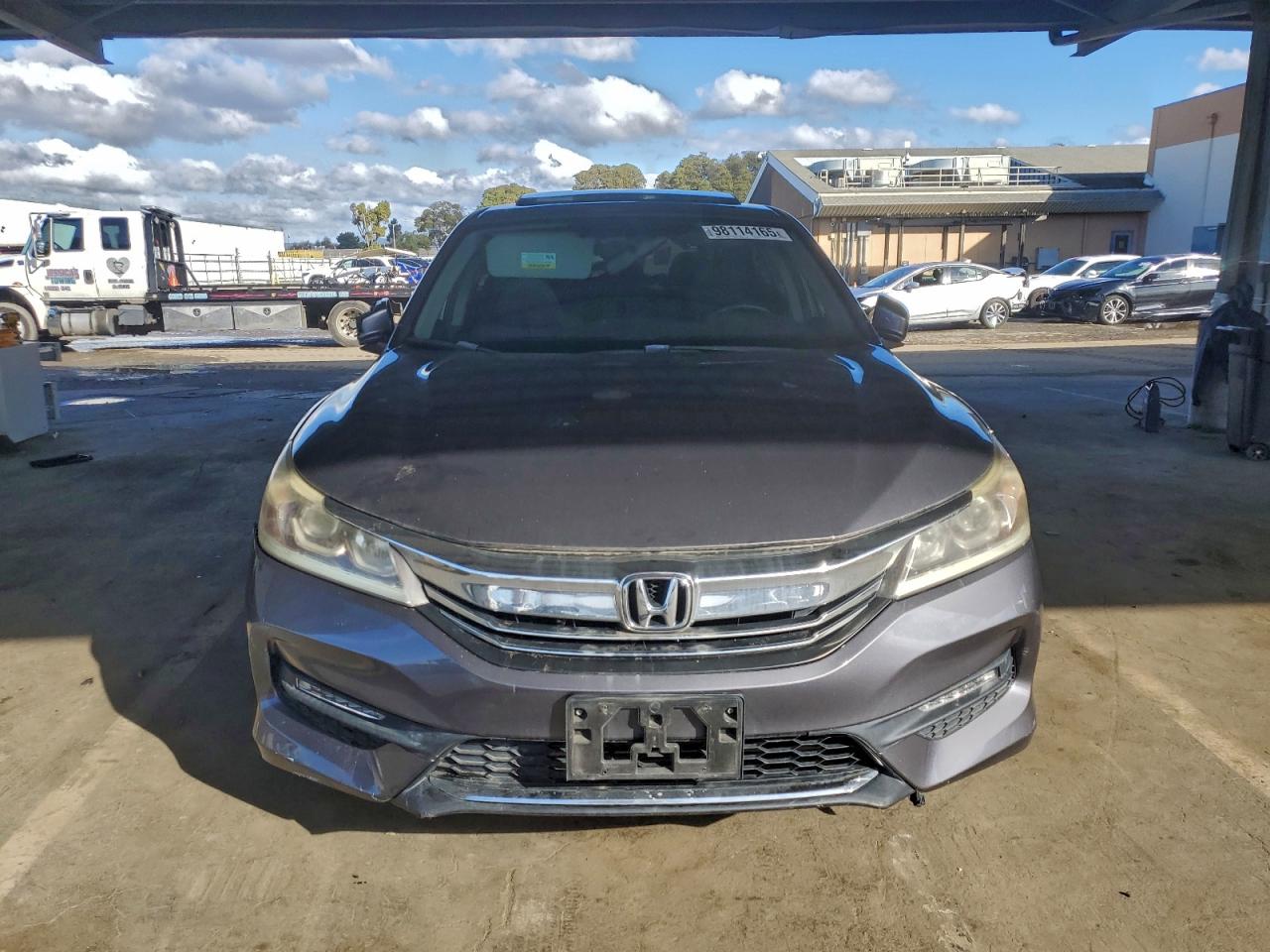 2017 HONDA ACCORD EX photo 5