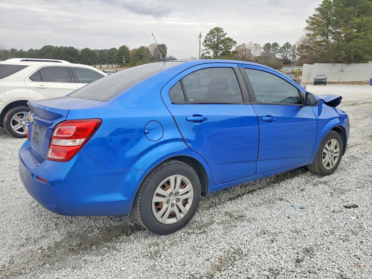 2017 CHEVROLET SONIC LS photo 3