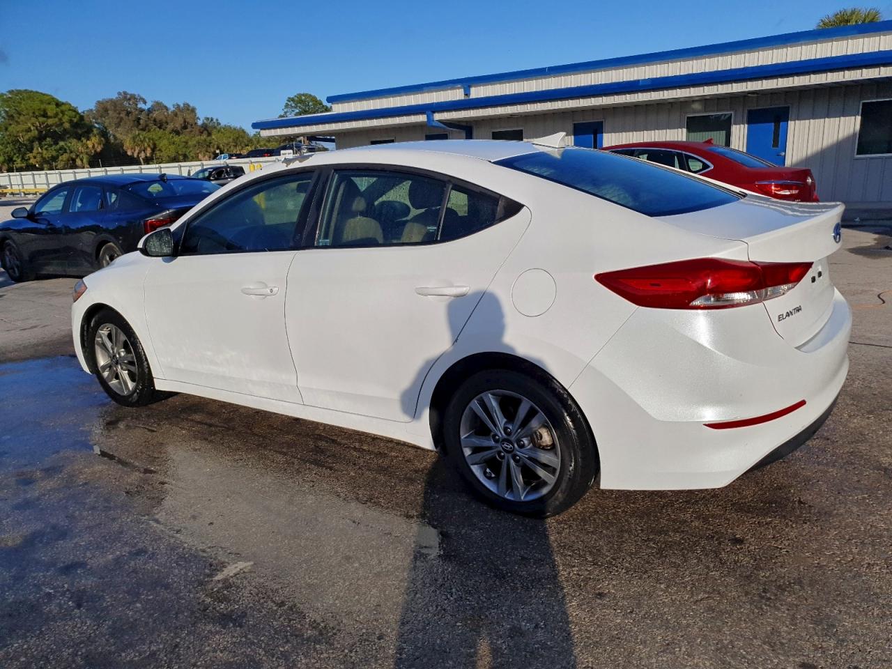 2018 HYUNDAI ELANTRA SEL photo 3