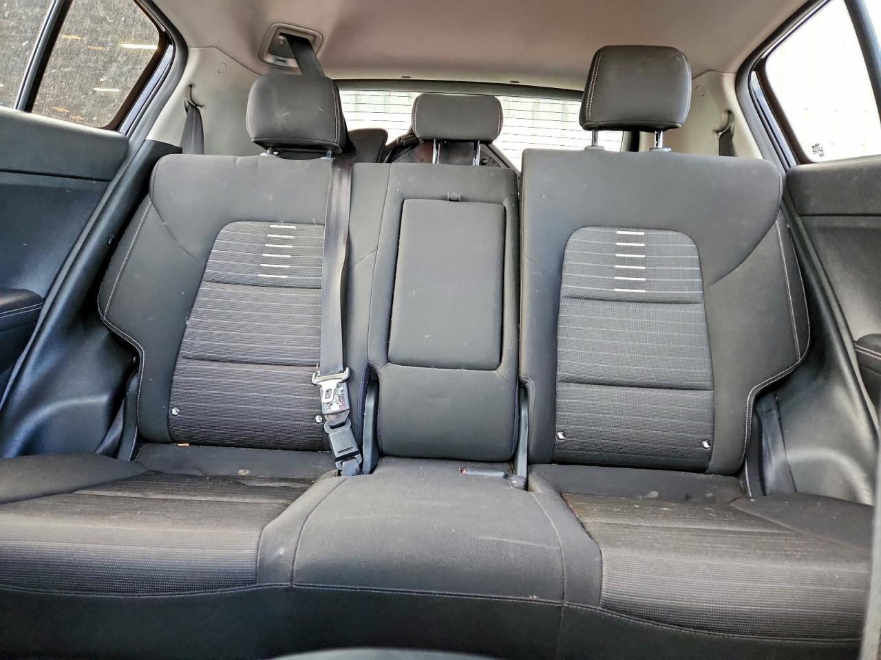 2018 KIA SPORTAGE LX photo 10