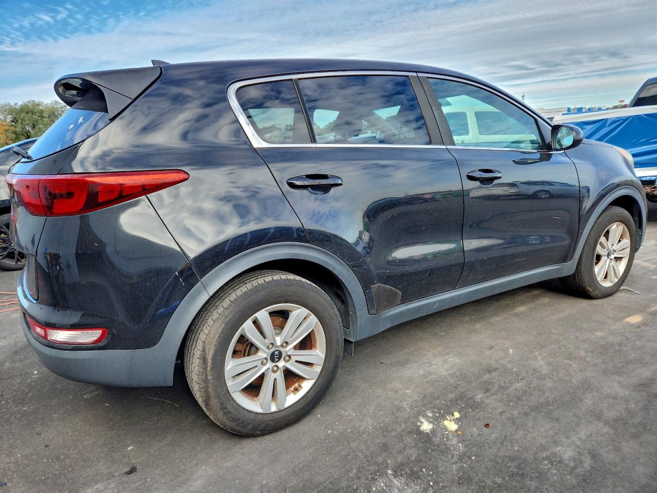 2018 KIA SPORTAGE LX photo 3