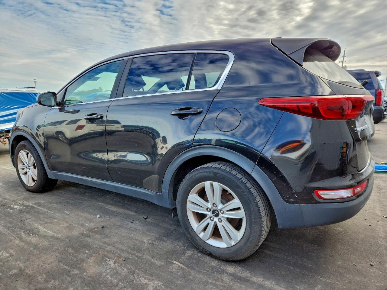 2018 KIA SPORTAGE LX photo 2