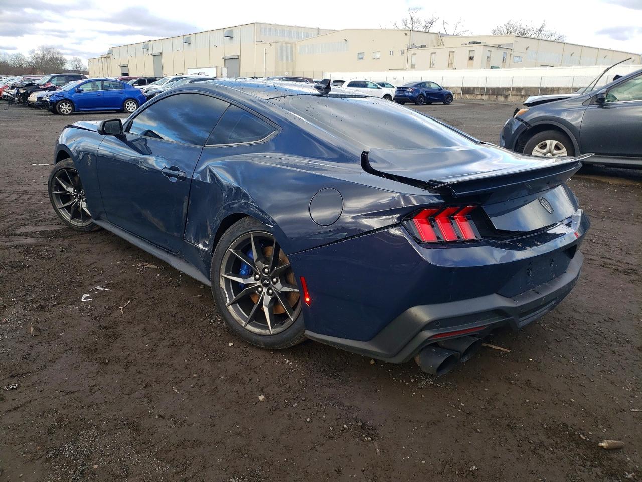 2024 FORD MUSTANG DARK HORSE photo 2