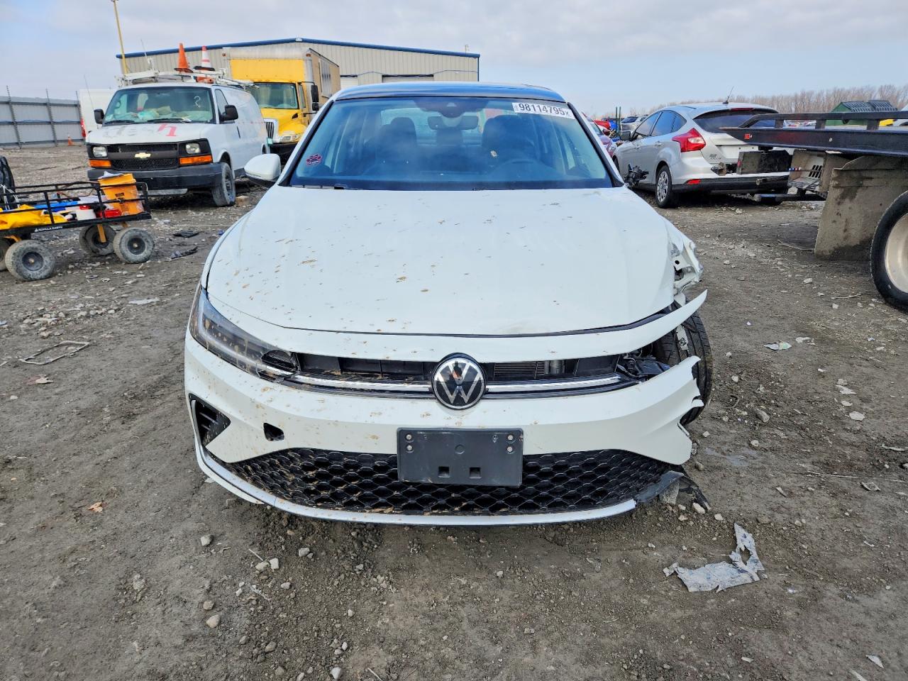 2025 VOLKSWAGEN JETTA SEL photo 5