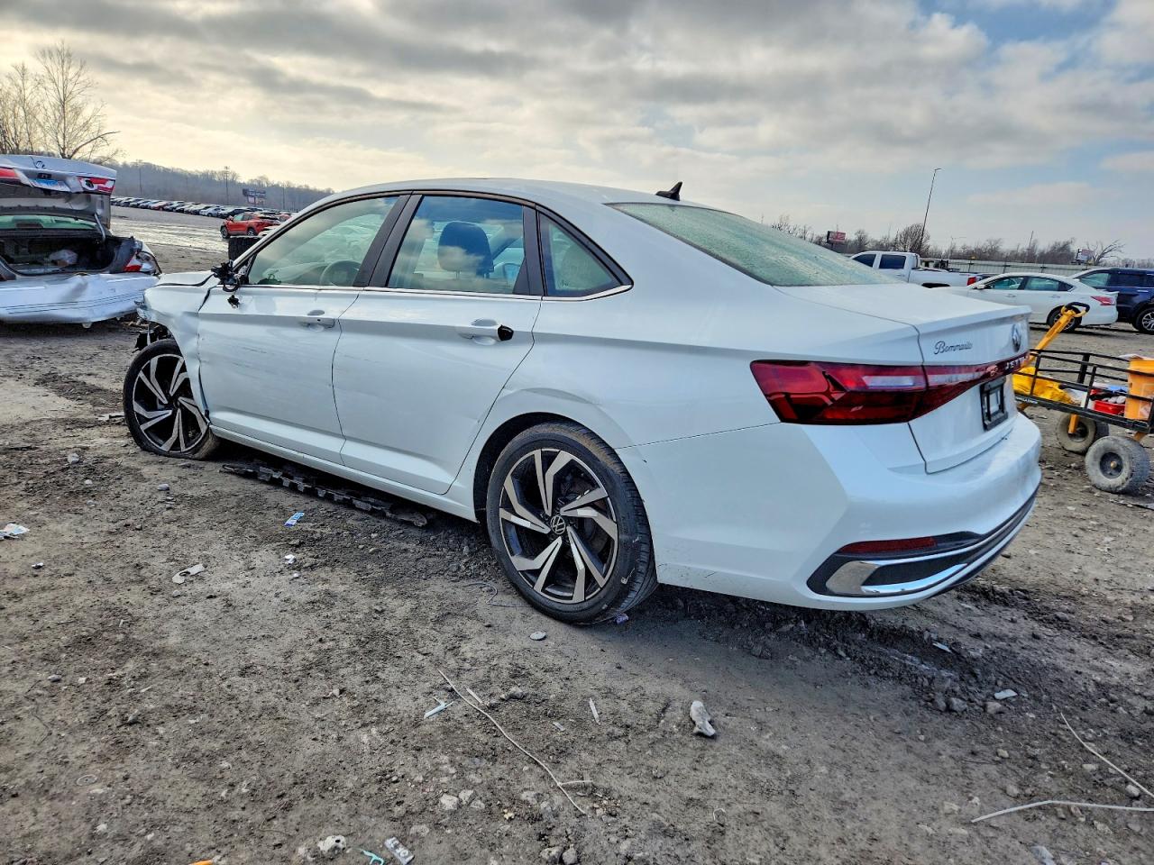 2025 VOLKSWAGEN JETTA SEL photo 2