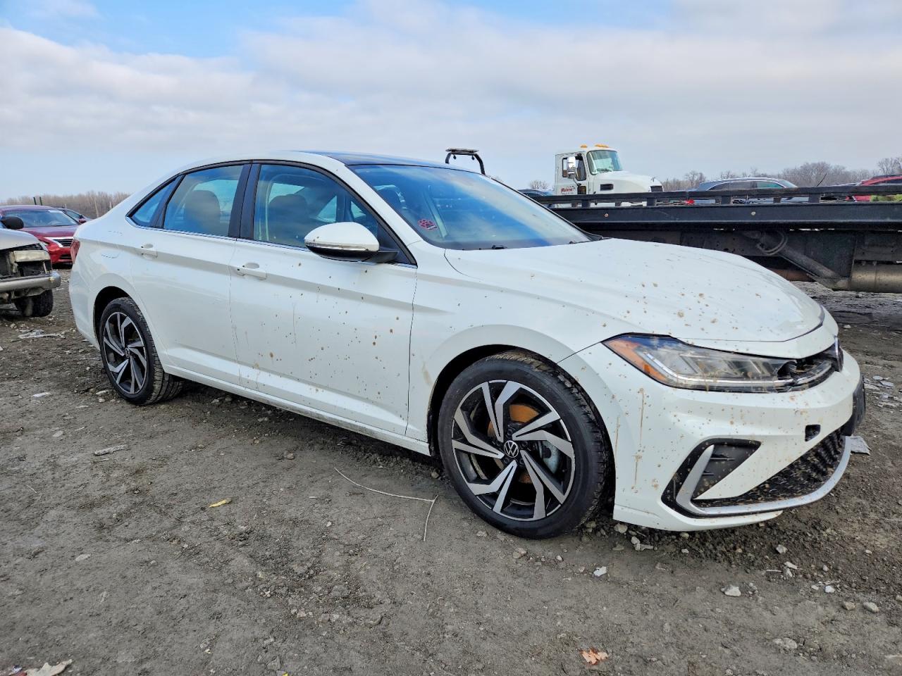 2025 VOLKSWAGEN JETTA SEL photo 4