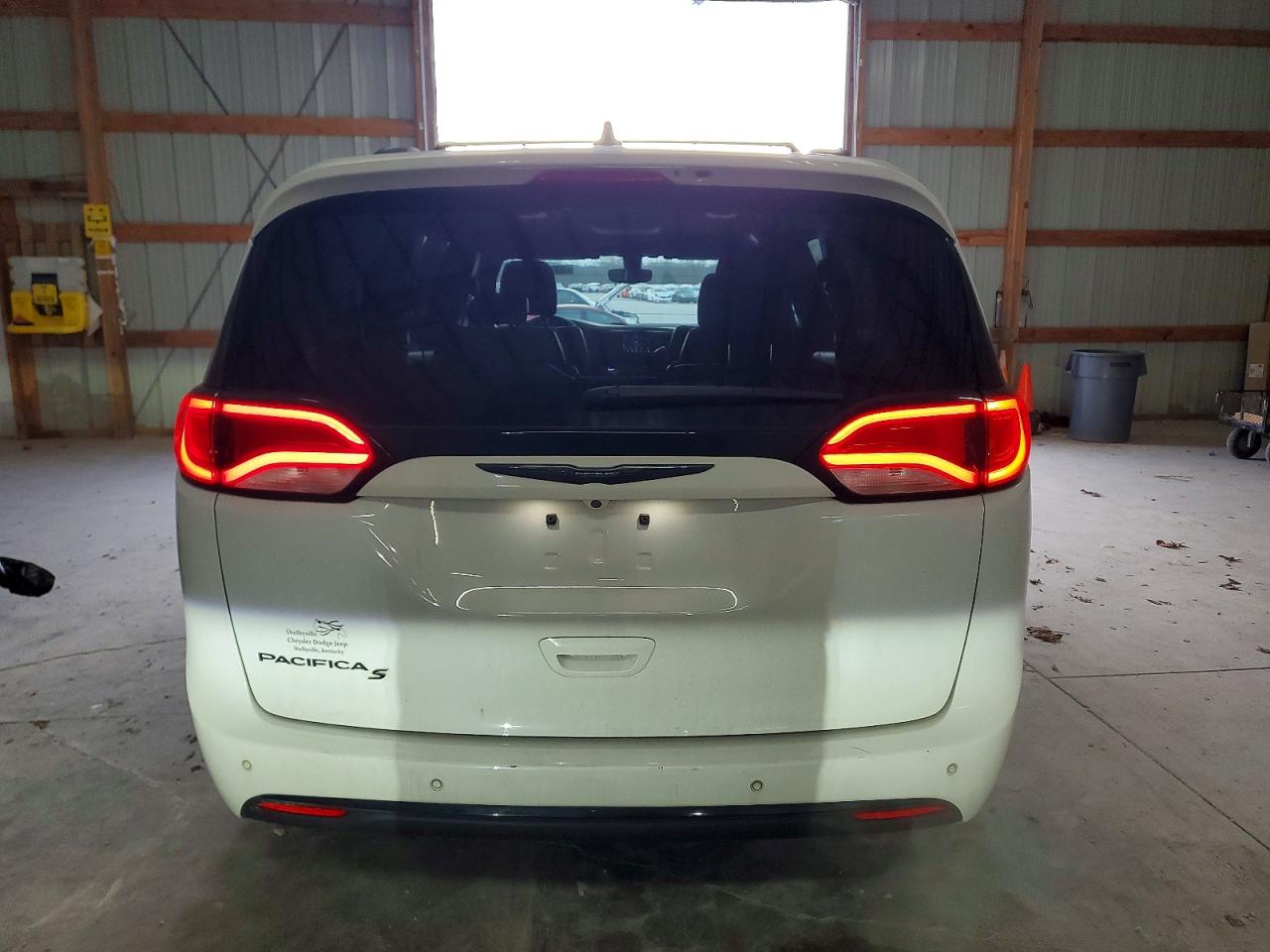 2019 CHRYSLER PACIFICA TOURING L photo 6