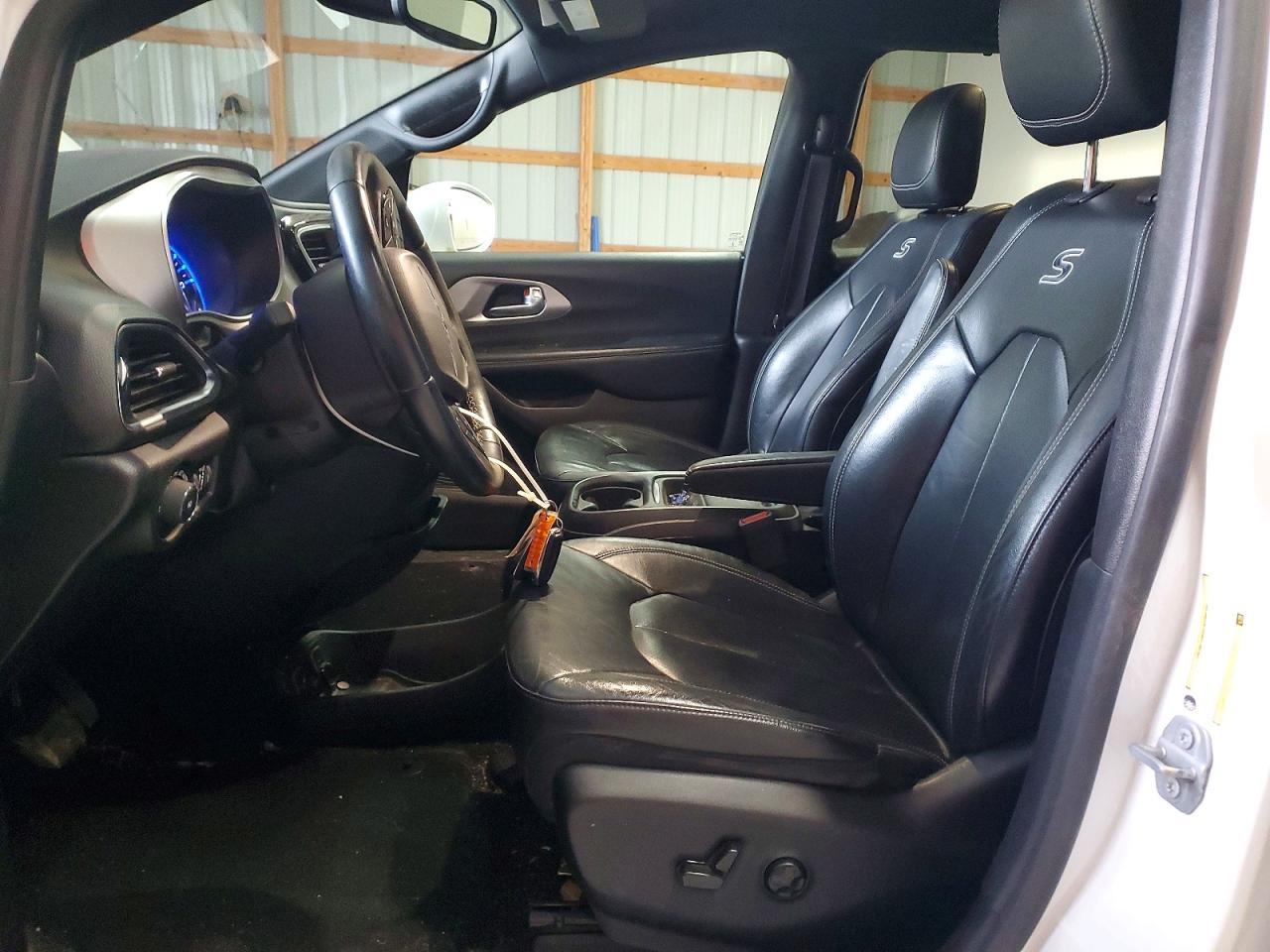 2019 CHRYSLER PACIFICA TOURING L photo 7