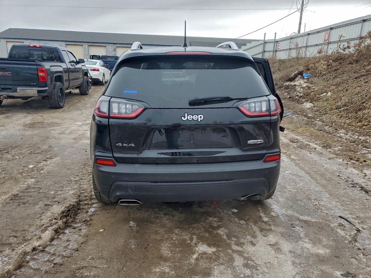 2021 JEEP CHEROKEE LATITUDE LUX photo 11
