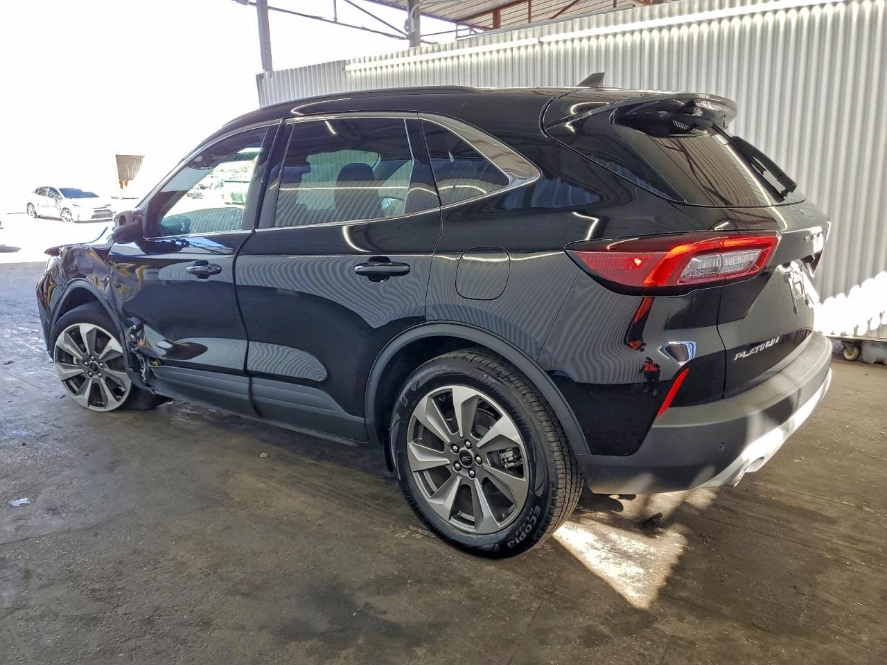 2025 FORD ESCAPE PLATINUM photo 2